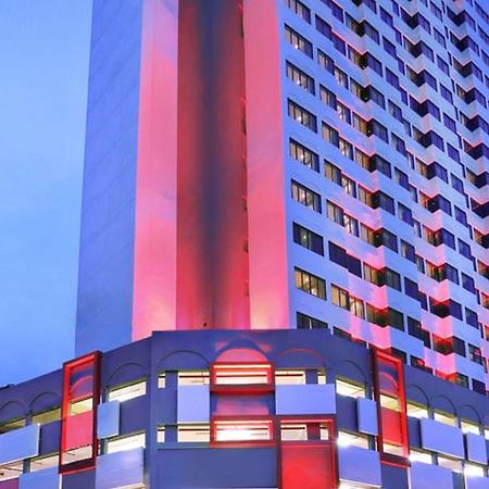 Neo+ Penang Hotel Джордж Таун Екстериор снимка
