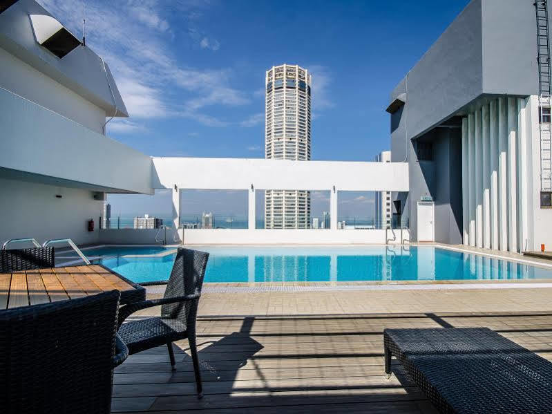 Neo+ Penang Hotel Джордж Таун Екстериор снимка